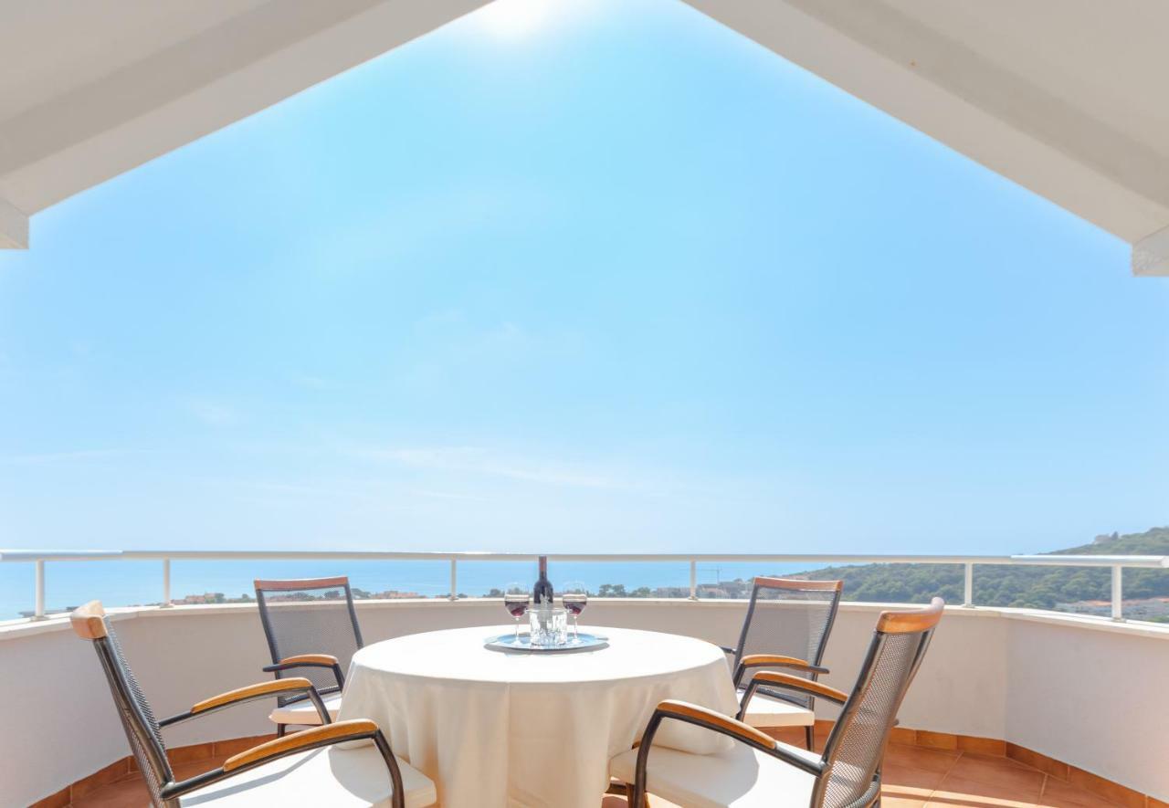 Mediterranean Blue Apartment
